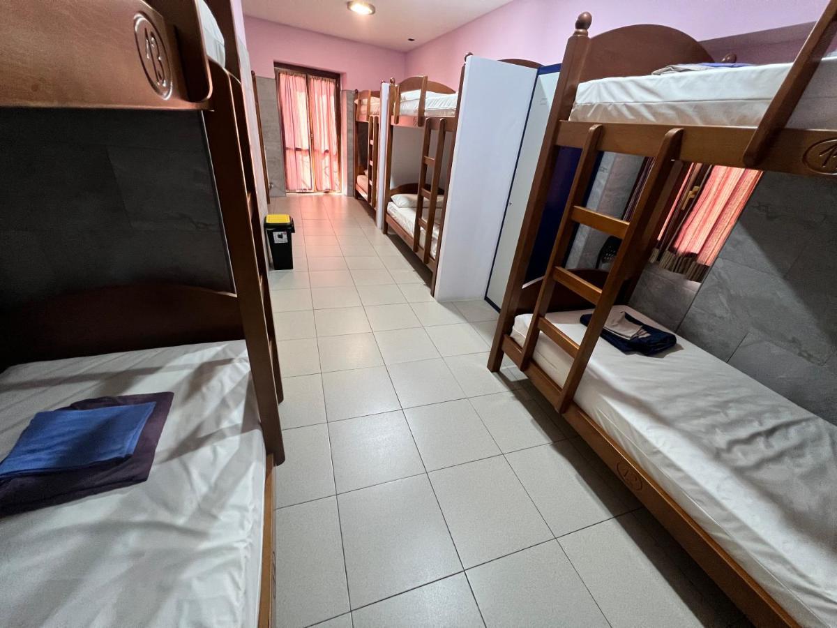 Albergue Casa Mariela Solo Peregrinos Con Credenciales Torres del Rio Esterno foto